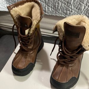 Ugg leather and I believe suede on top